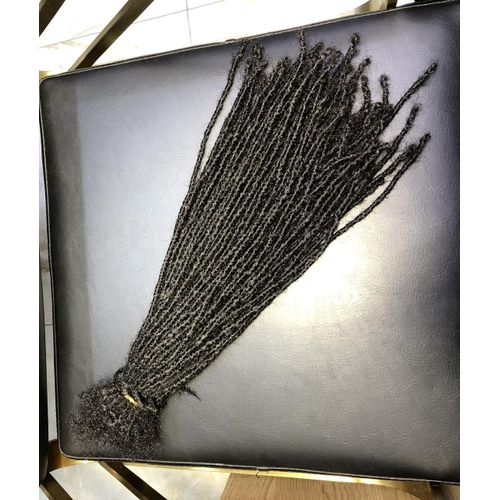 Kinky Artificial locs