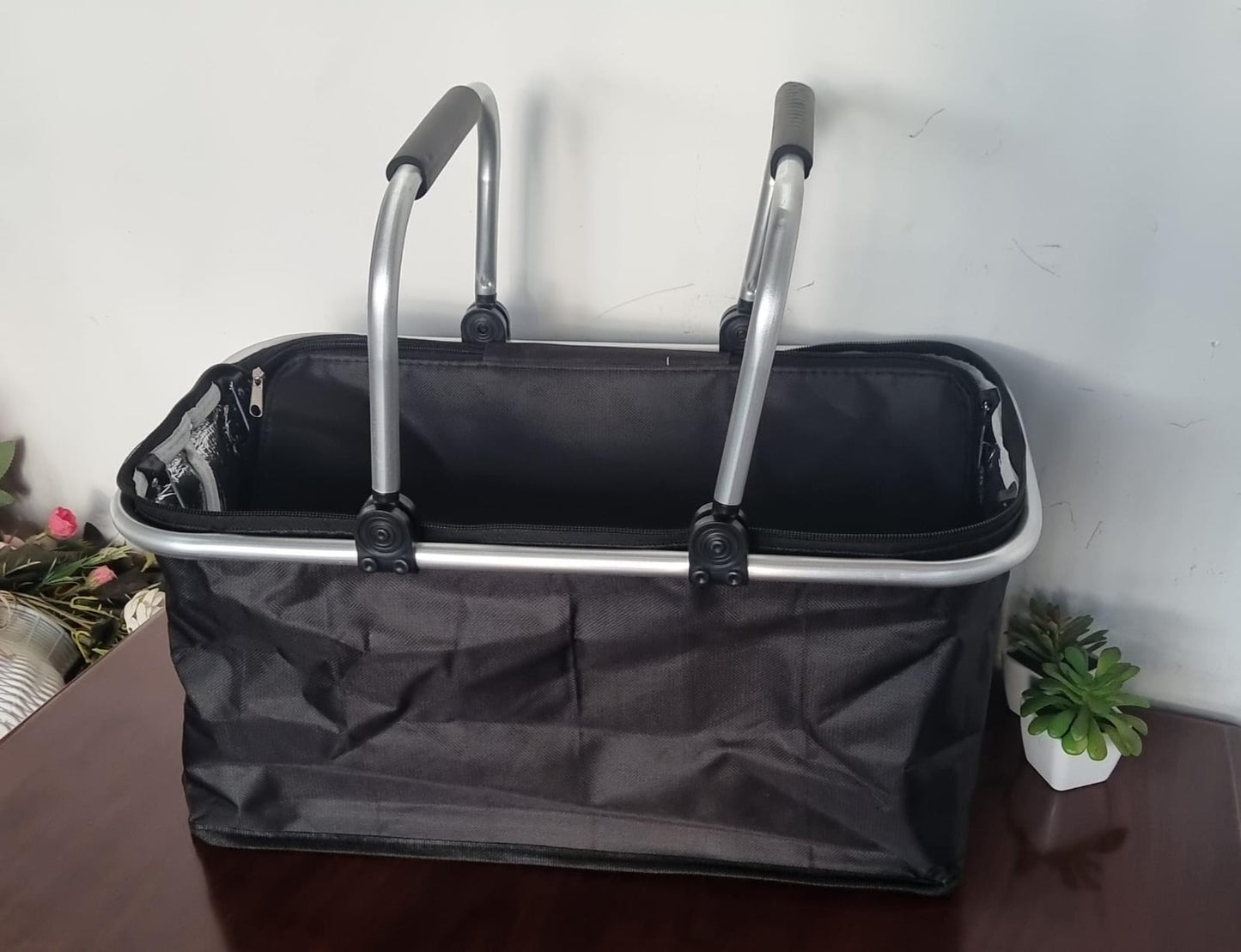 High-Quality Insulated Picnic Bag β Thermal Lunch & Food Cooler Tote for Outdoor Adventures