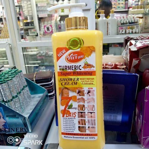 VEET GOLD Turmeric Super Whitening Tumeric Shower Cream