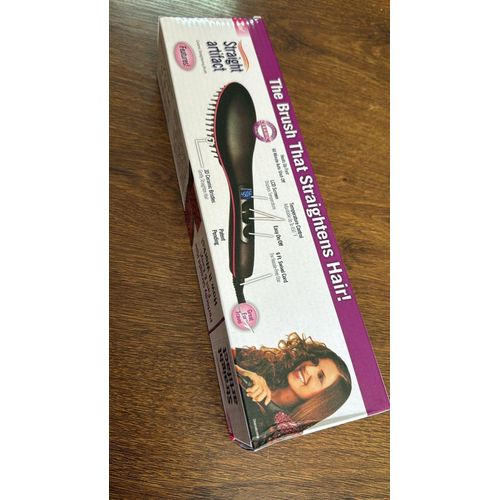 BRUSH FLAT IRON/HAIR STRAIGHTENER