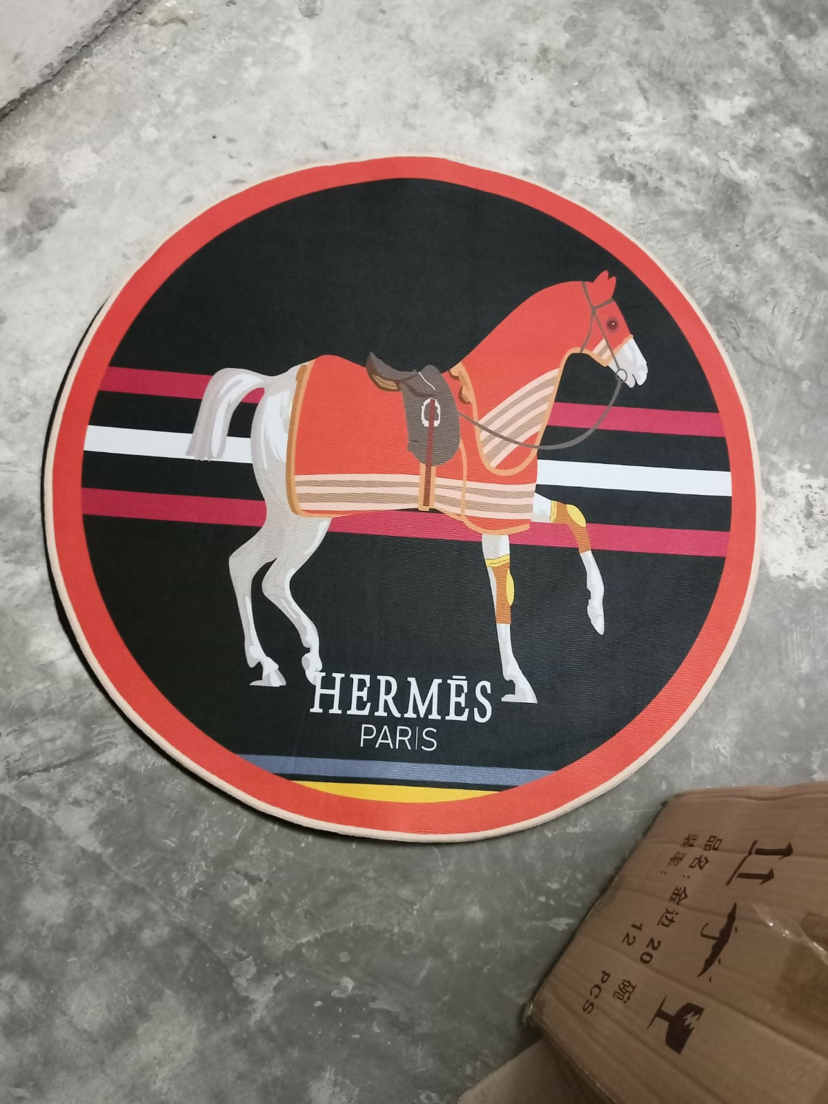 Designer round mats
