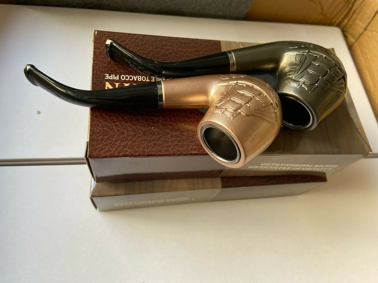 Classic Tobacco Smoking Pipe – Reusable Wooden-Style Handheld Pipe for Dry Herbs