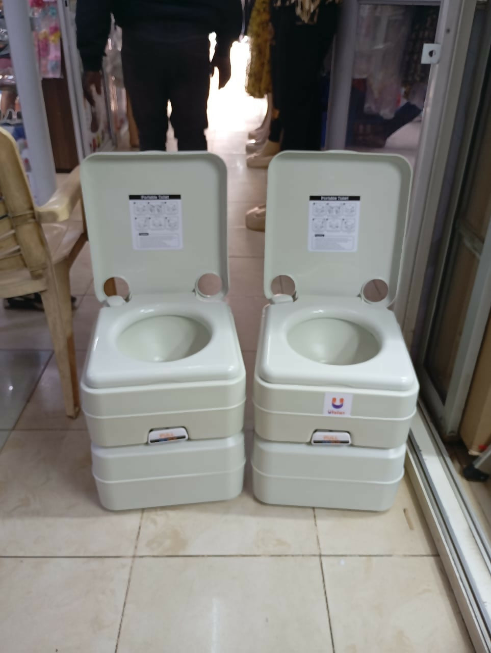 Portable Toilet Camping Toilet 20L with Piston Pump & T-Type 3 Way Flush Nozzle - Model -generic