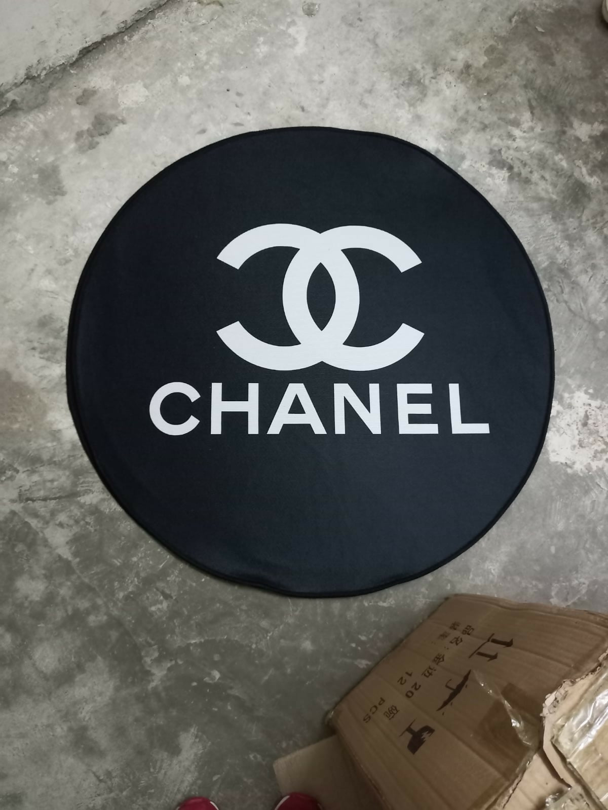 Designer round mats